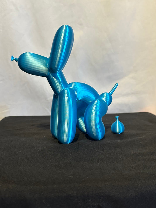 Squatting Balloon Dog